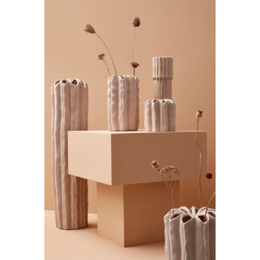 Vaza flori ceramica roz Kichi 14,5x14x15,5