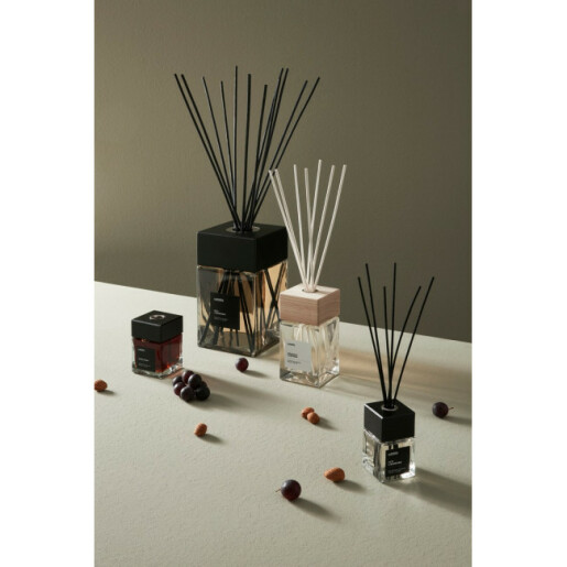 Parfum camera aroma smochine, migdale 5,66x5,66x7,78h, 100 ml