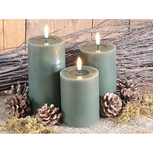 Set 3 lumanari ambientale cu led ceara verde Ø 7,5 cm x 17 H, Ø 7,5 x 15 H, Ø 7,5 x 12,5 H 