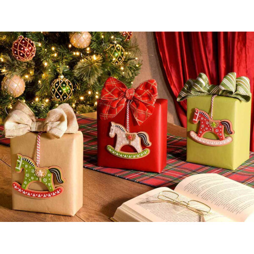 Set 3 ornamente brad Craciun Caluti lemn multicolor cm 11 x 9 H