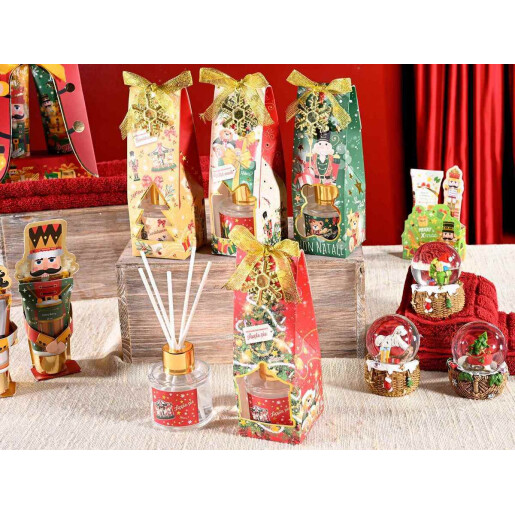 Set 4 parfumuri ambientale Craciun 5x5x15 cm