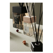 Parfum camera aroma smochine, migdale 14x14x22,87h, 2500 ml