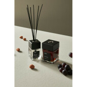 Parfum camera aroma must struguri rosii 7x7x9,48h, 200 ml