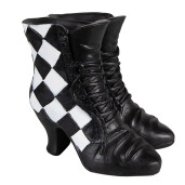 Decoratiune Cizme polirasina alba neagra 15x12x15 cm