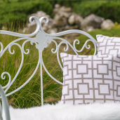 Banca gradina metal alb Etelia 131x48x86 cm