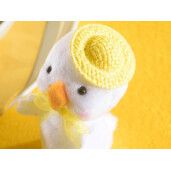 Figurina Puisor din textil alb galben 6x5x9 cm